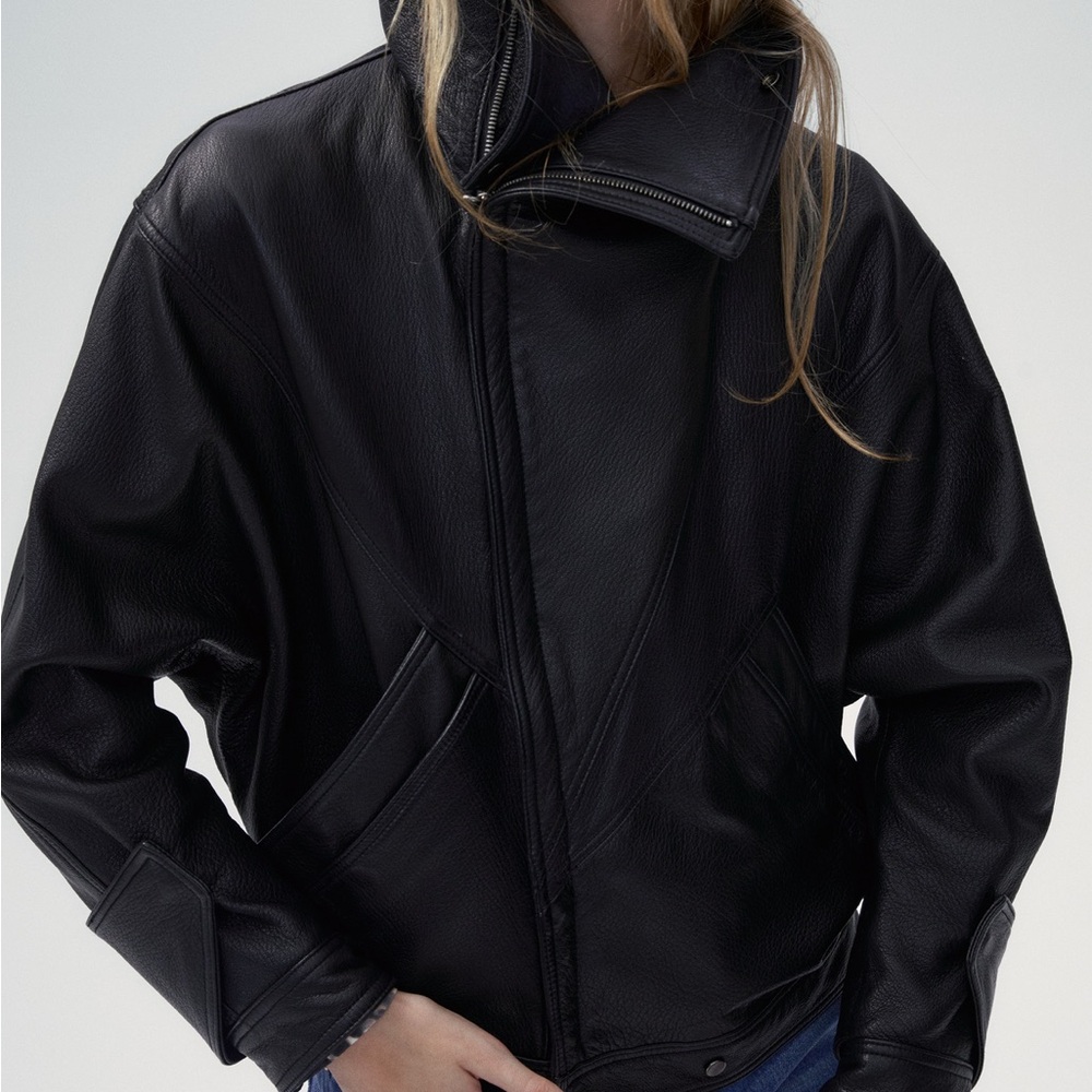 Chic Black Leather Jacket